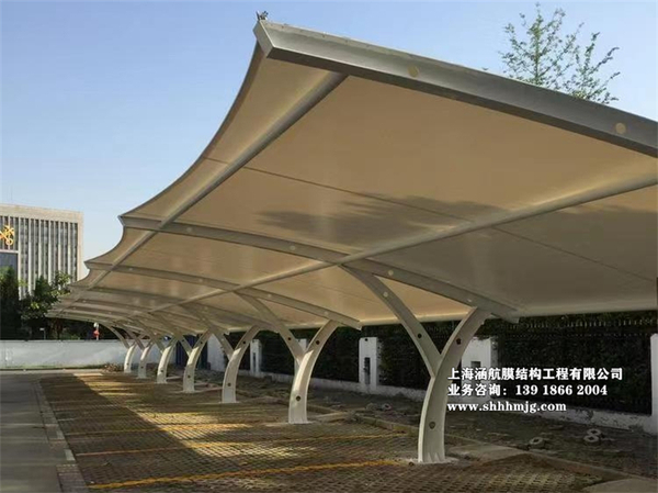 异型钢7字车棚 (52)